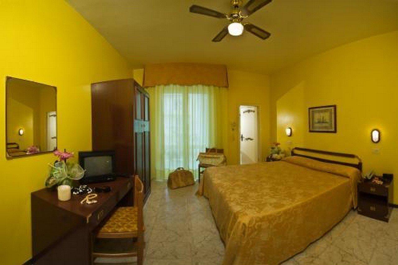 Hotel Maremonti ガビッチェ・マーレ 部屋 写真