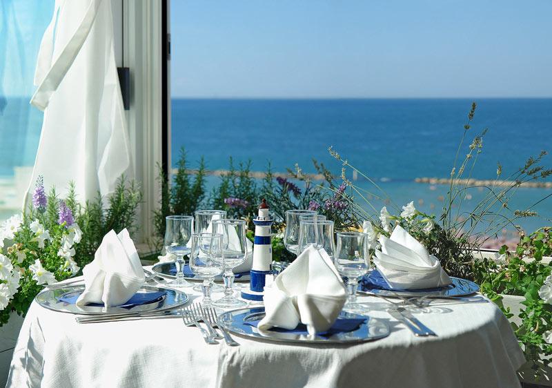 Hotel Maremonti ガビッチェ・マーレ レストラン 写真